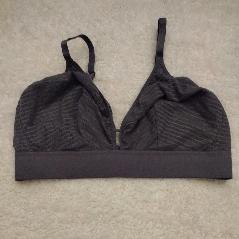 Lively size 2 (M) The Busty Bralette NWOT